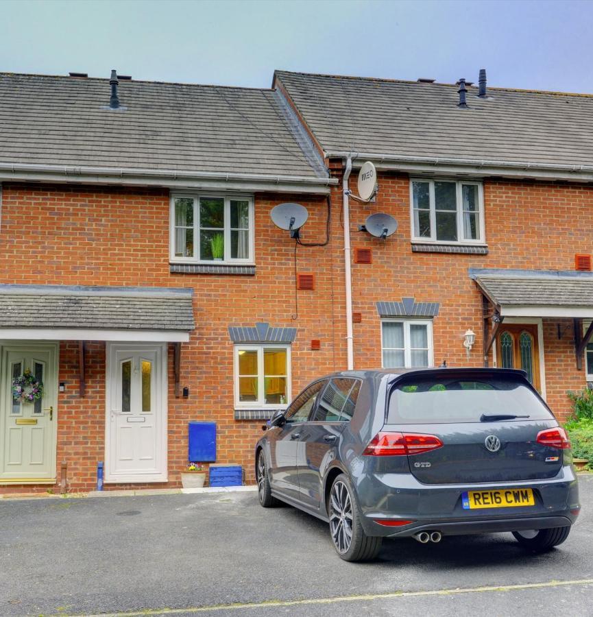 Modern 2 Bed House Sleeps 6 Southam Town Centre - Inspire Homes Ltd Exteriér fotografie