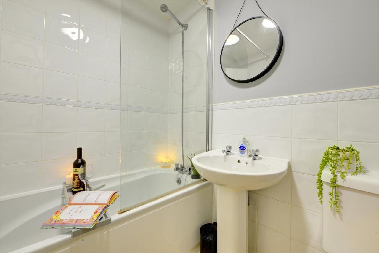 Modern 2 Bed House Sleeps 6 Southam Town Centre - Inspire Homes Ltd Exteriér fotografie