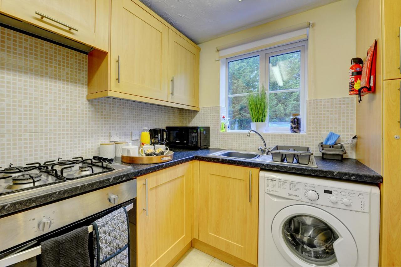 Modern 2 Bed House Sleeps 6 Southam Town Centre - Inspire Homes Ltd Exteriér fotografie